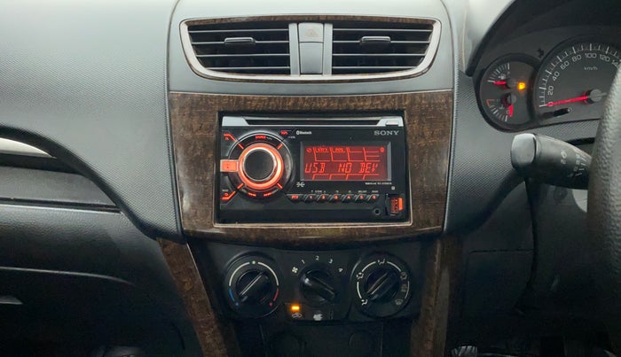 2015 Maruti Swift LXI (O), CNG, Manual, 74,392 km, Air Conditioner