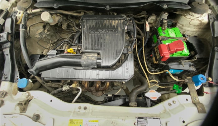 2015 Maruti Swift LXI (O), CNG, Manual, 74,392 km, Open Bonet