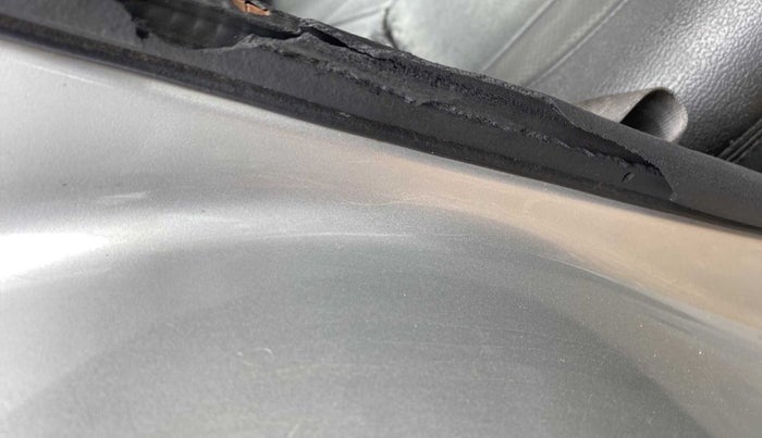 2017 Renault Kwid 1.0 RXT Opt, Petrol, Manual, 85,979 km, Right rear door - Beading has minor damage