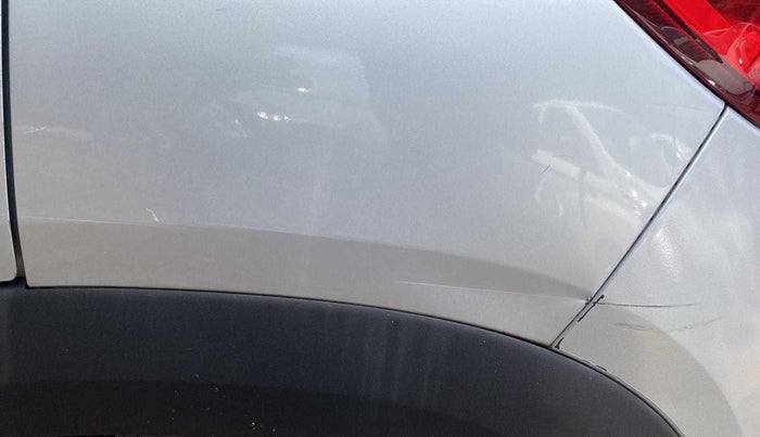 2017 Renault Kwid 1.0 RXT Opt, Petrol, Manual, 85,979 km, Left quarter panel - Slightly dented