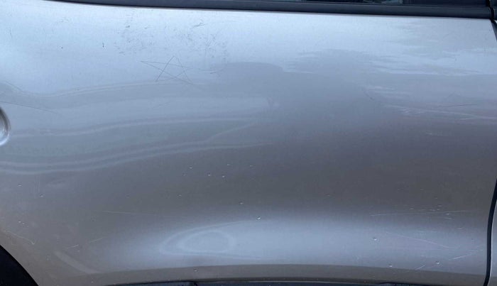 2017 Renault Kwid 1.0 RXT Opt, Petrol, Manual, 85,979 km, Right rear door - Slightly dented