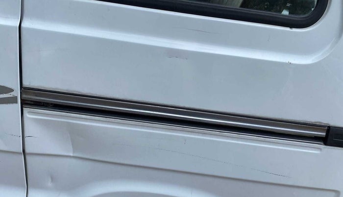 2017 Maruti Omni 5 STR, Petrol, Manual, 8,859 km, Left quarter panel - Minor scratches