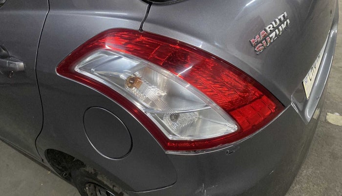 2015 Maruti Swift VXI, Petrol, Manual, 46,436 km, Left tail light - Minor scratches