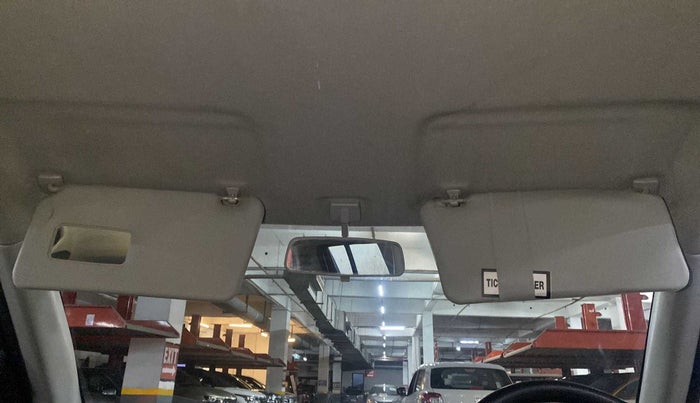2015 Maruti Swift VXI, Petrol, Manual, 46,436 km, Ceiling - Sun visor minor damage