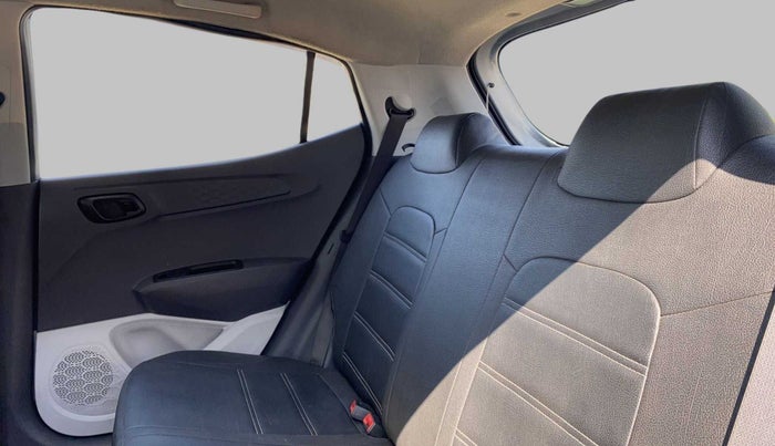 2021 Hyundai GRAND I10 NIOS MAGNA 1.2 KAPPA VTVT CNG, CNG, Manual, 17,686 km, Right Side Rear Door Cabin