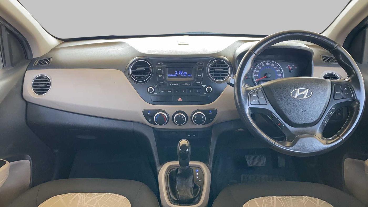 2014 Hyundai Grand i10 ASTA AT 1.2 KAPPA VTVT, Petrol, Automatic, 40,205 km, Dashboard