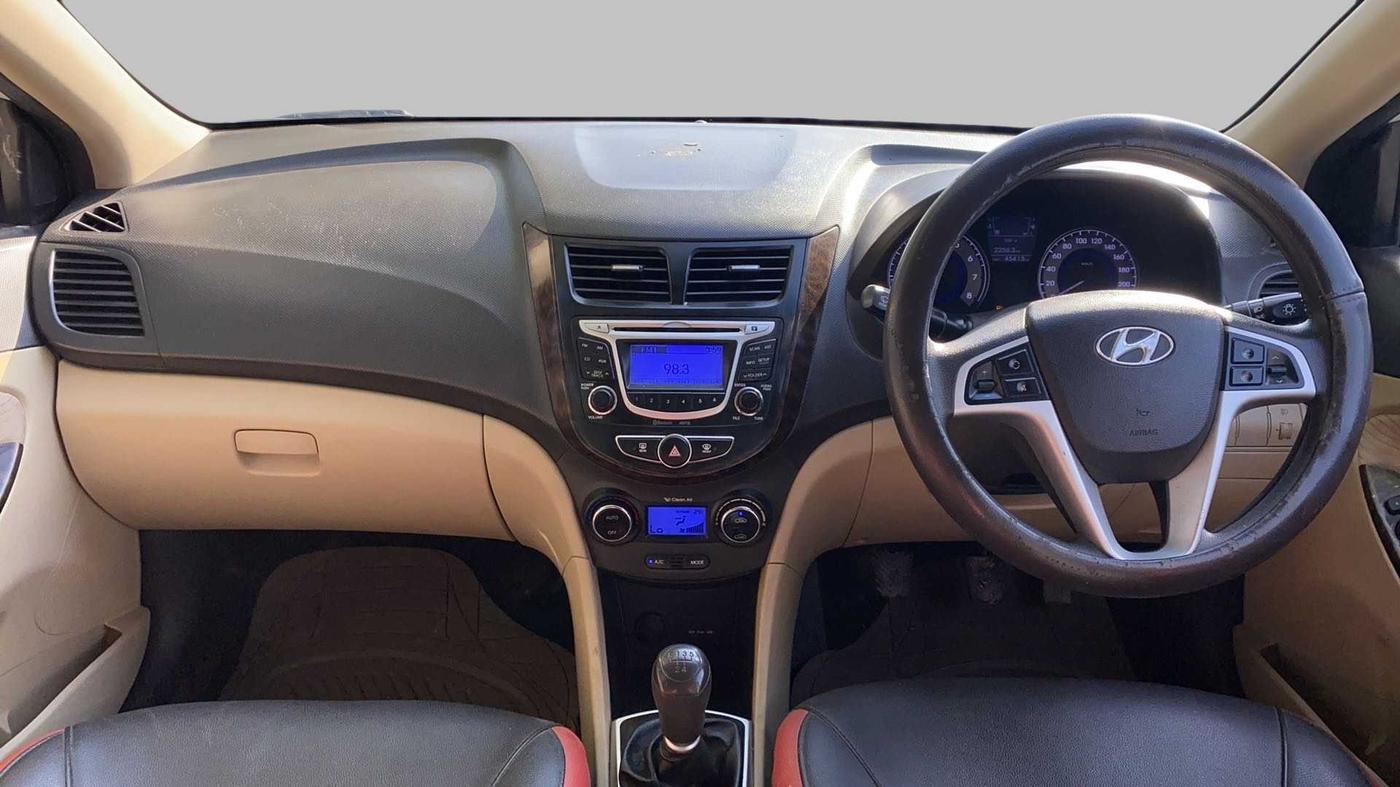 2013 Hyundai Verna FLUIDIC 1.6 VTVT SX, Petrol, Manual, 45,385 km, Dashboard