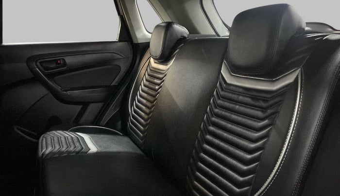 2021 Maruti Vitara Brezza VXI, Petrol, Manual, 24,808 km, Right Side Rear Door Cabin