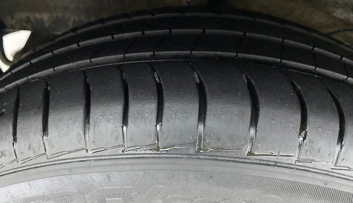 2019 Hyundai NEW SANTRO ASTA MT, Petrol, Manual, 16,702 km, Right Rear Tyre Tread