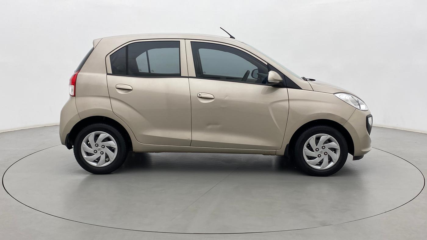 2019 Hyundai NEW SANTRO ASTA MT, Petrol, Manual, 16,702 km, Right Side View