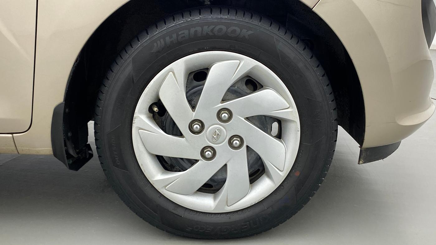 2019 Hyundai NEW SANTRO ASTA MT, Petrol, Manual, 16,702 km, Right Front Wheel