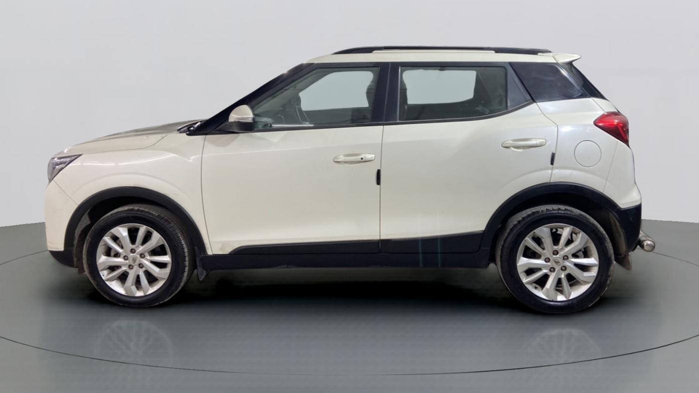 2019 Mahindra XUV300 W8 1.5 DIESEL AMT, Diesel, Automatic, 4,227 km, Left Side