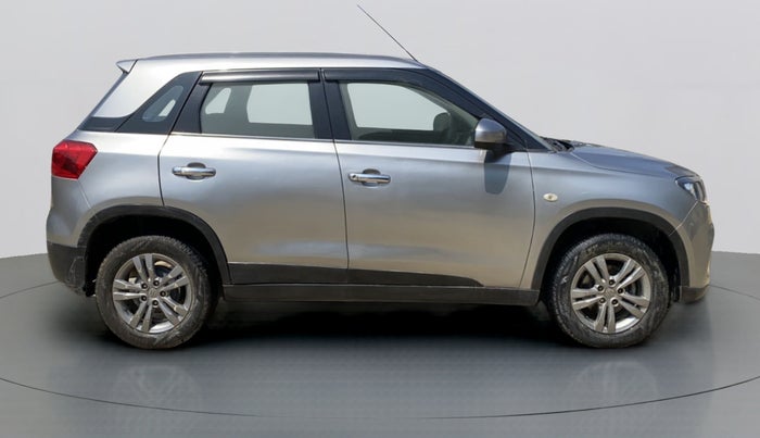 2016 Maruti Vitara Brezza ZDI, Diesel, Manual, 96,609 km, Right Side View