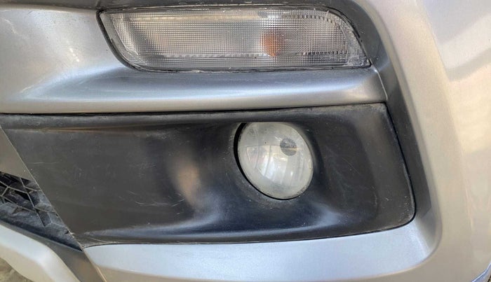 2016 Maruti Vitara Brezza ZDI, Diesel, Manual, 96,609 km, Left fog light - Not working