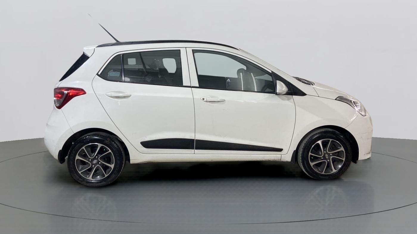 2018 Hyundai Grand i10 SPORTZ (O) AT 1.2 KAPPA VTVT, Petrol, Automatic, 56,054 km, Right Side View