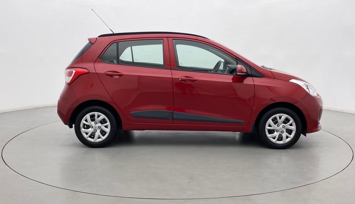 2017 Hyundai Grand i10 SPORTZ (O) 1.2 KAPPA VTVT, Petrol, Manual, 46,579 km, Right Side View