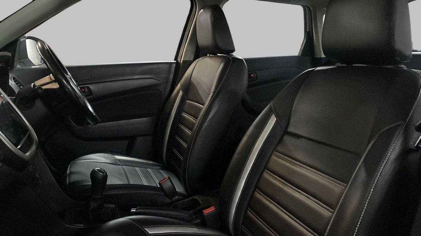 2021 Maruti Vitara Brezza VXI, Petrol, Manual, 34,541 km, Right Side Front Door Cabin