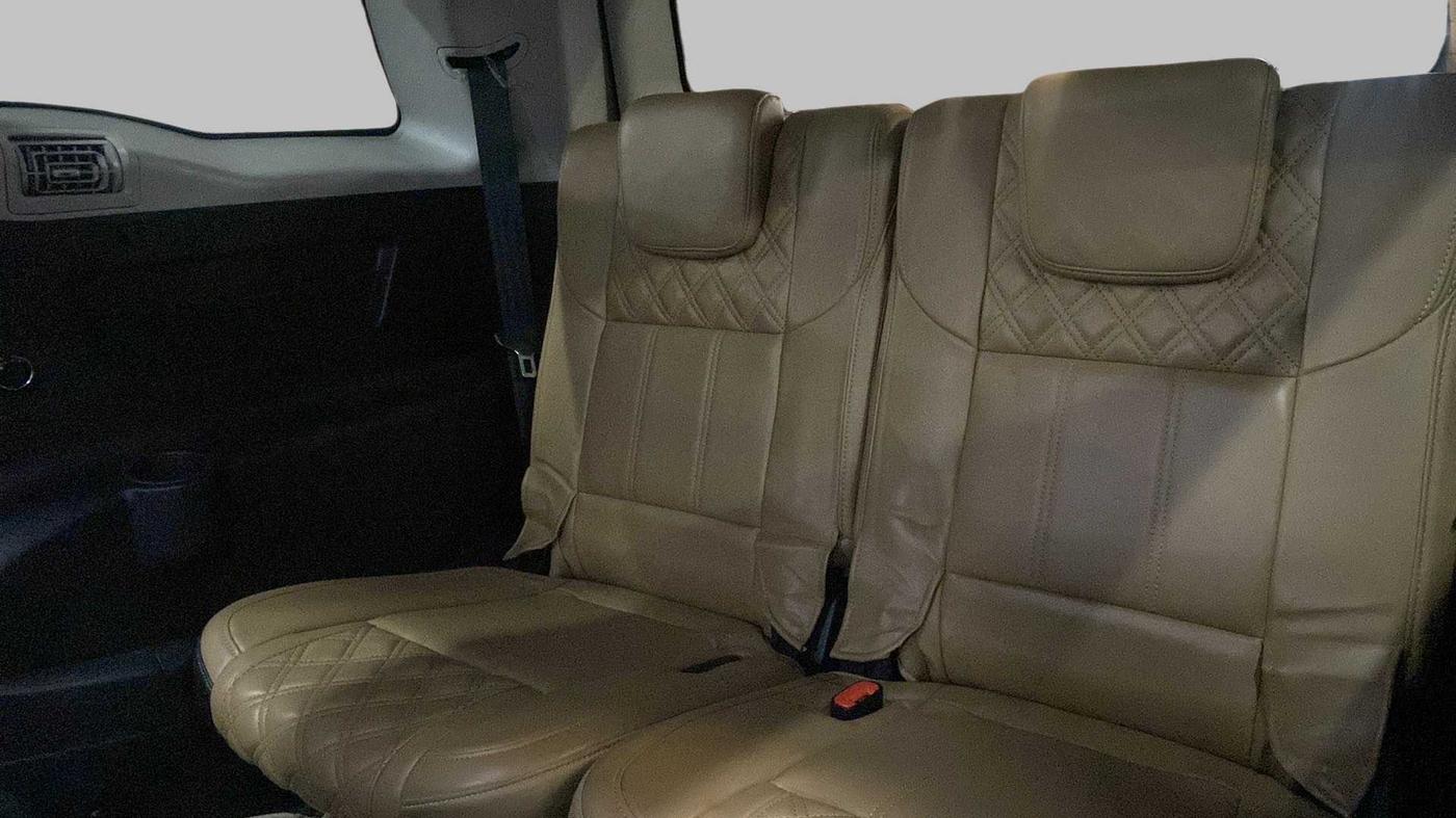 2018 Mahindra XUV500 W11 AT, Diesel, Automatic, 99,255 km, Third Seat Row ( optional )