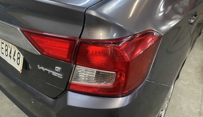 2019 Honda Amaze 1.2L I-VTEC S, Petrol, Manual, 83,208 km, Right tail light - Minor scratches