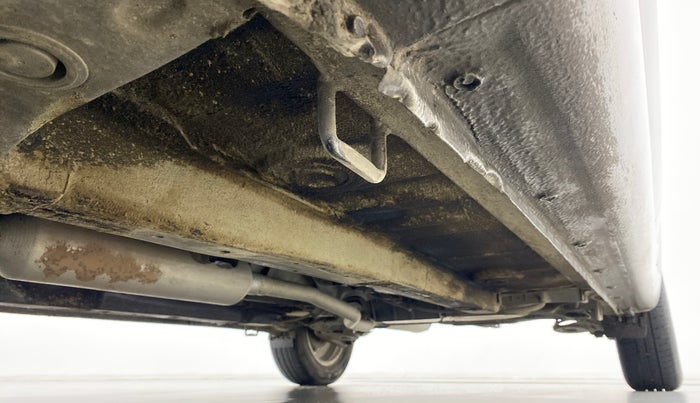 2014 Maruti Ciaz ZXI, Petrol, Manual, 86,216 km, Right Side Underbody