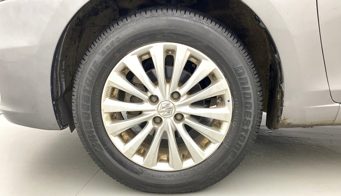 2014 Maruti Ciaz ZXI, Petrol, Manual, 86,216 km, Left Front Wheel