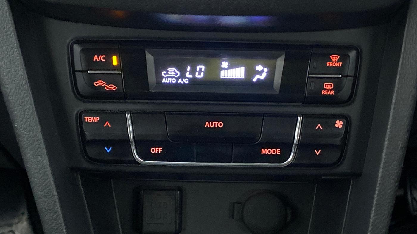 2017 Maruti Vitara Brezza ZDI PLUS DUAL TONE, Diesel, Manual, 46,903 km, Automatic Climate Control