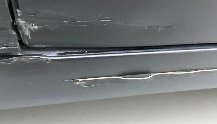 2017 Maruti Vitara Brezza ZDI PLUS DUAL TONE, Diesel, Manual, 46,903 km, Left running board - Cladding has minor damage