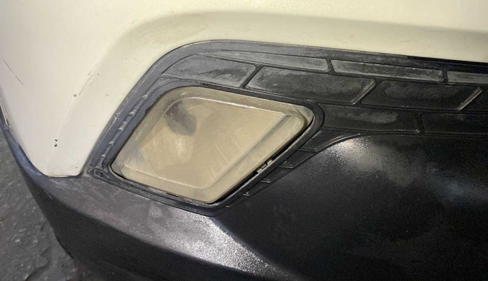 2016 Mahindra Kuv100 K8 D 6 STR, Diesel, Manual, 67,974 km, Right fog light - Not working