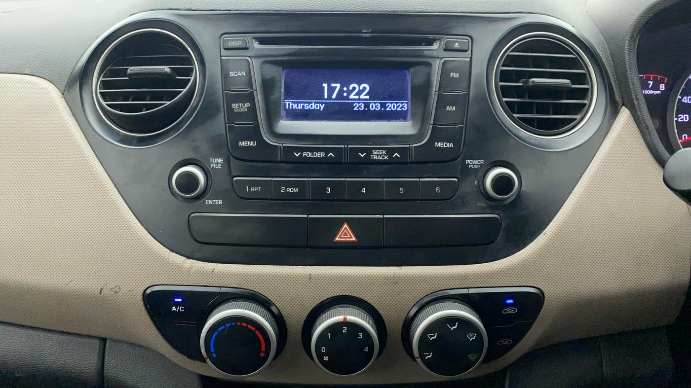 2014 Hyundai Grand i10 SPORTZ 1.2 KAPPA VTVT, Petrol, Manual, 77,919 km, Air Conditioner