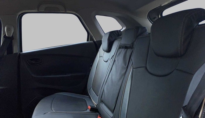 2017 Renault Captur RXL DIESEL, Diesel, Manual, 86,533 km, Right Side Rear Door Cabin