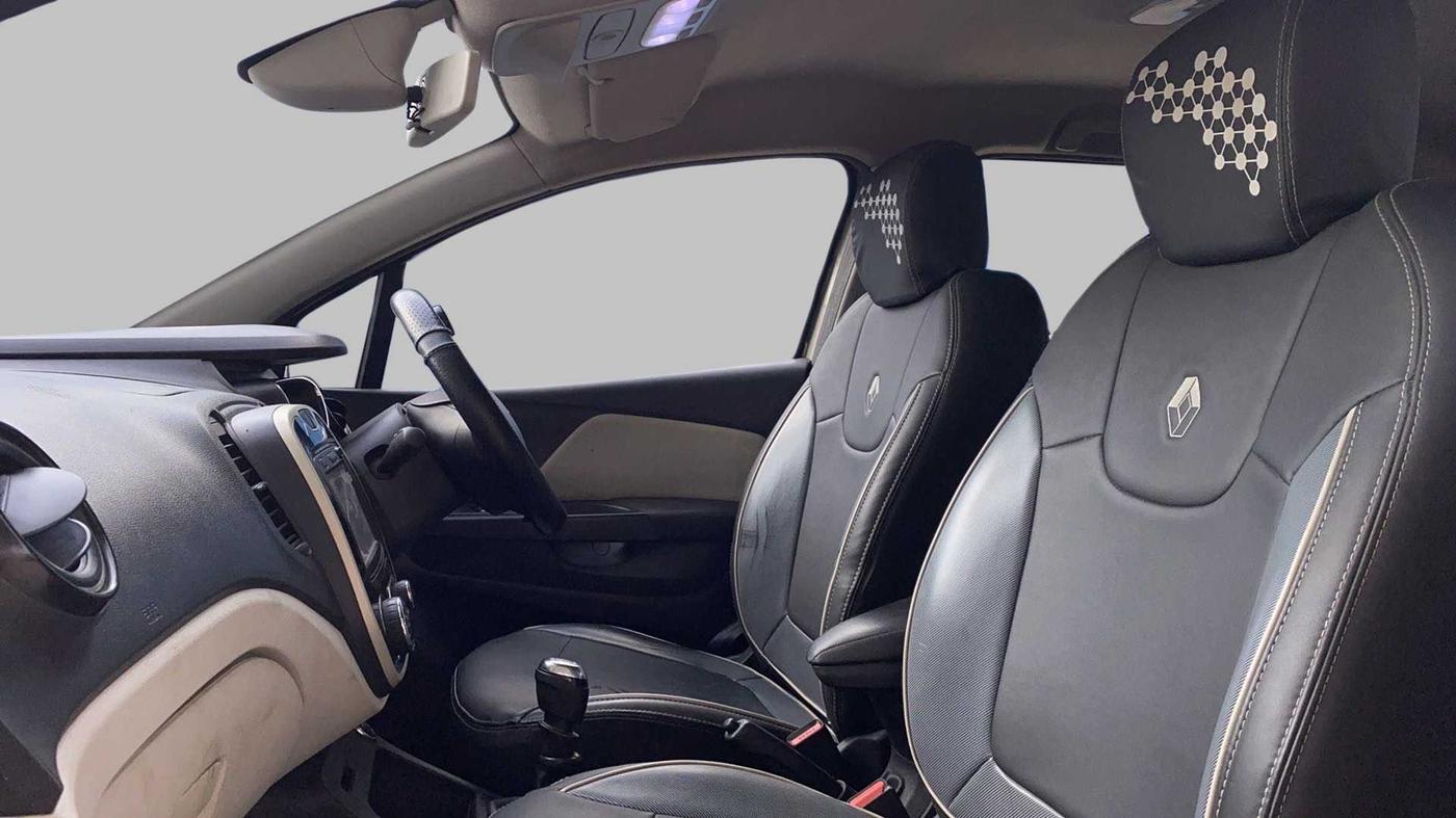 2017 Renault Captur RXL DIESEL, Diesel, Manual, 86,533 km, Right Side Front Door Cabin