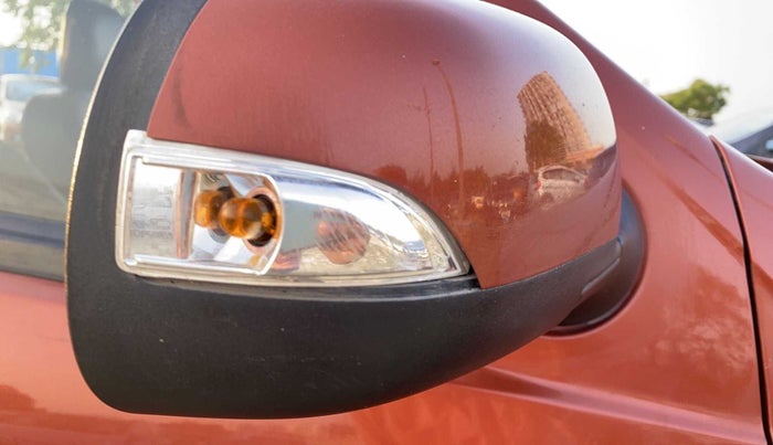 2016 Renault Duster RXL AMT 110 PS, Diesel, Automatic, 94,023 km, Right rear-view mirror - Folding motor not working