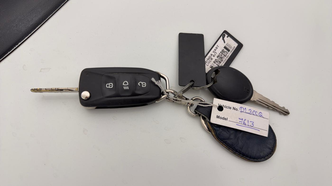 2018 Tata TIAGO NRG PETROL, Petrol, Manual, 96,372 km, Key Close Up