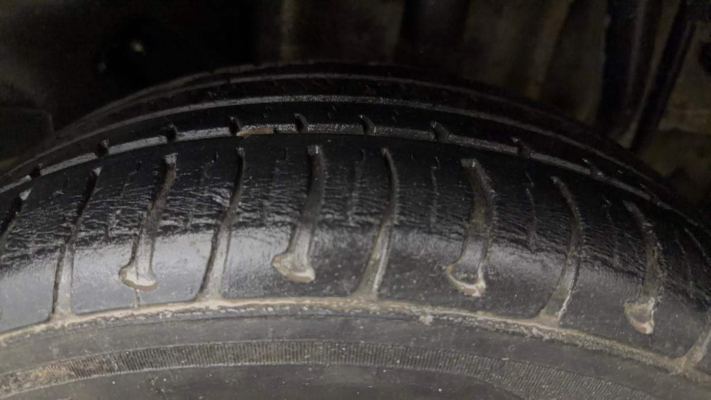 2018 Tata TIAGO NRG PETROL, Petrol, Manual, 96,372 km, Left Rear Tyre Tread