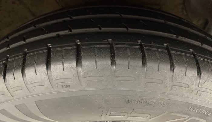 2020 Hyundai AURA S 1.2, Petrol, Manual, 21,923 km, Right Front Tyre Tread