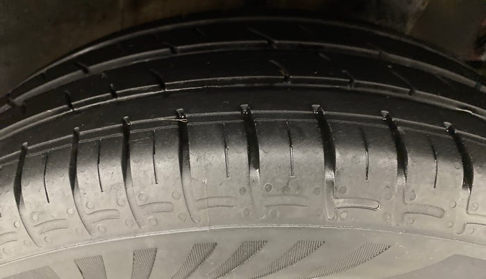 2020 Hyundai AURA S 1.2, Petrol, Manual, 21,923 km, Left Rear Tyre Tread