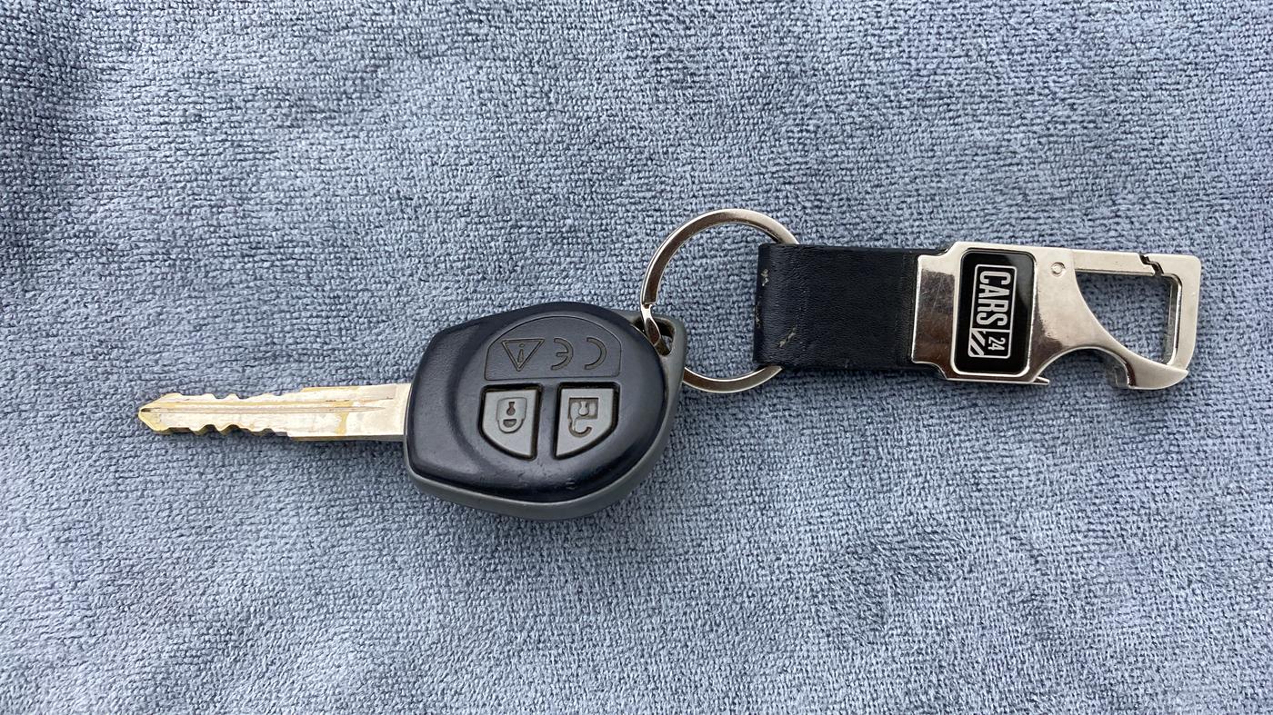 2018 Maruti Swift VXI D, Petrol, Manual, 58,072 km, Key Close-up