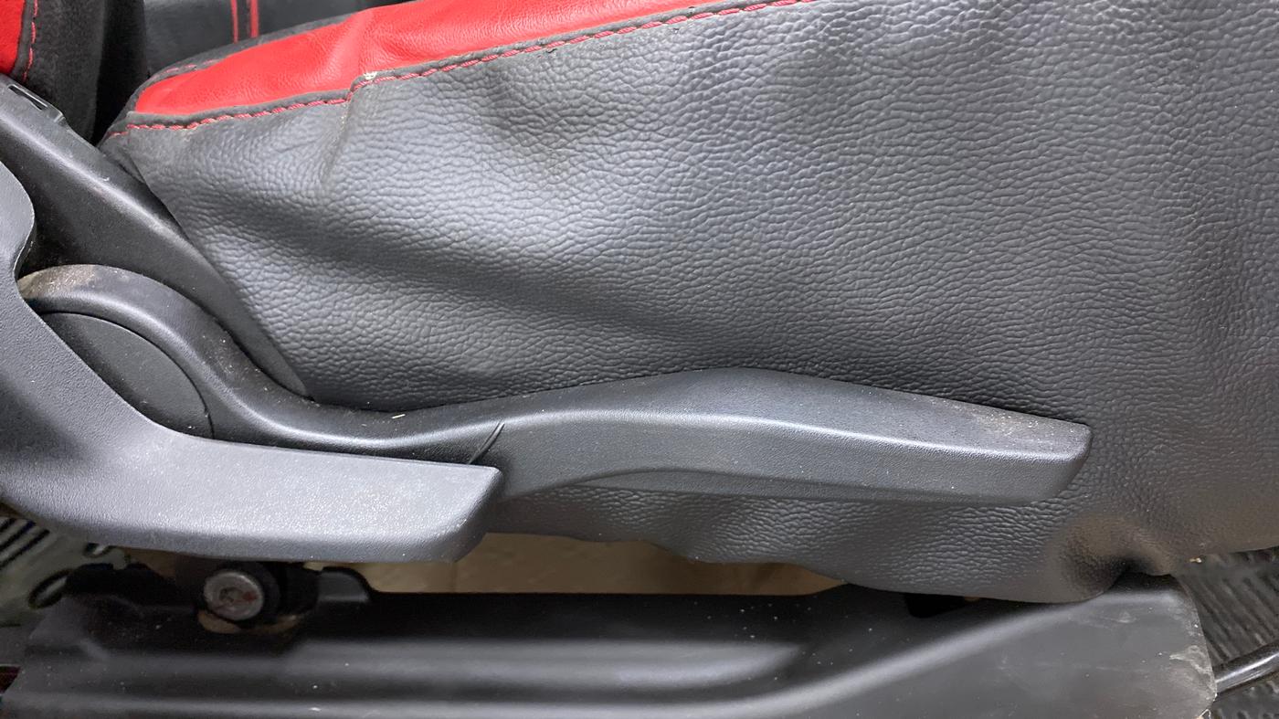 2018 Maruti Swift VXI D, Petrol, Manual, 58,072 km, Driver Side Adjustment Panel