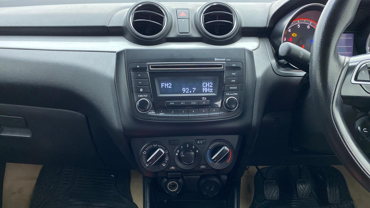 2018 Maruti Swift VXI D, Petrol, Manual, 58,072 km, Air Conditioner