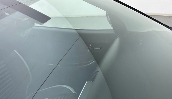 2019 Maruti Baleno ZETA DIESEL 1.3, Diesel, Manual, 85,888 km, Front windshield - Minor spot on windshield