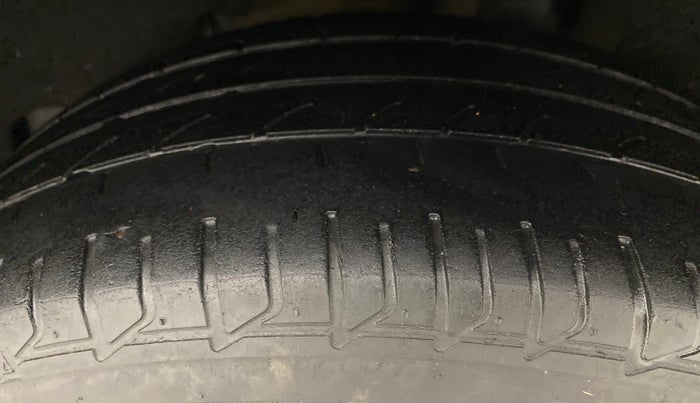 2019 Maruti Baleno ZETA DIESEL 1.3, Diesel, Manual, 85,888 km, Left Rear Tyre Tread