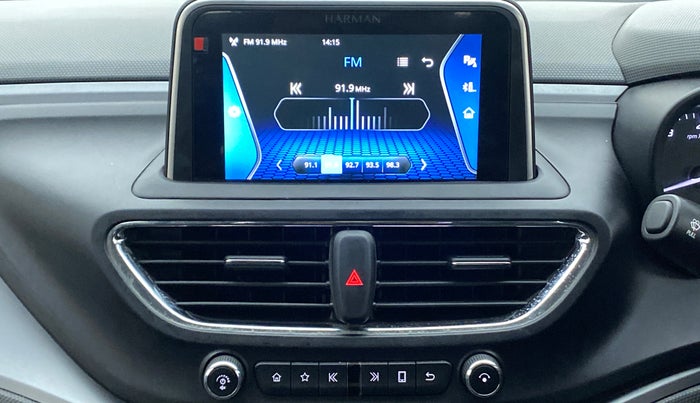 2021 Tata ALTROZ XM PLUS PETROL, Petrol, Manual, 11,953 km, Infotainment System