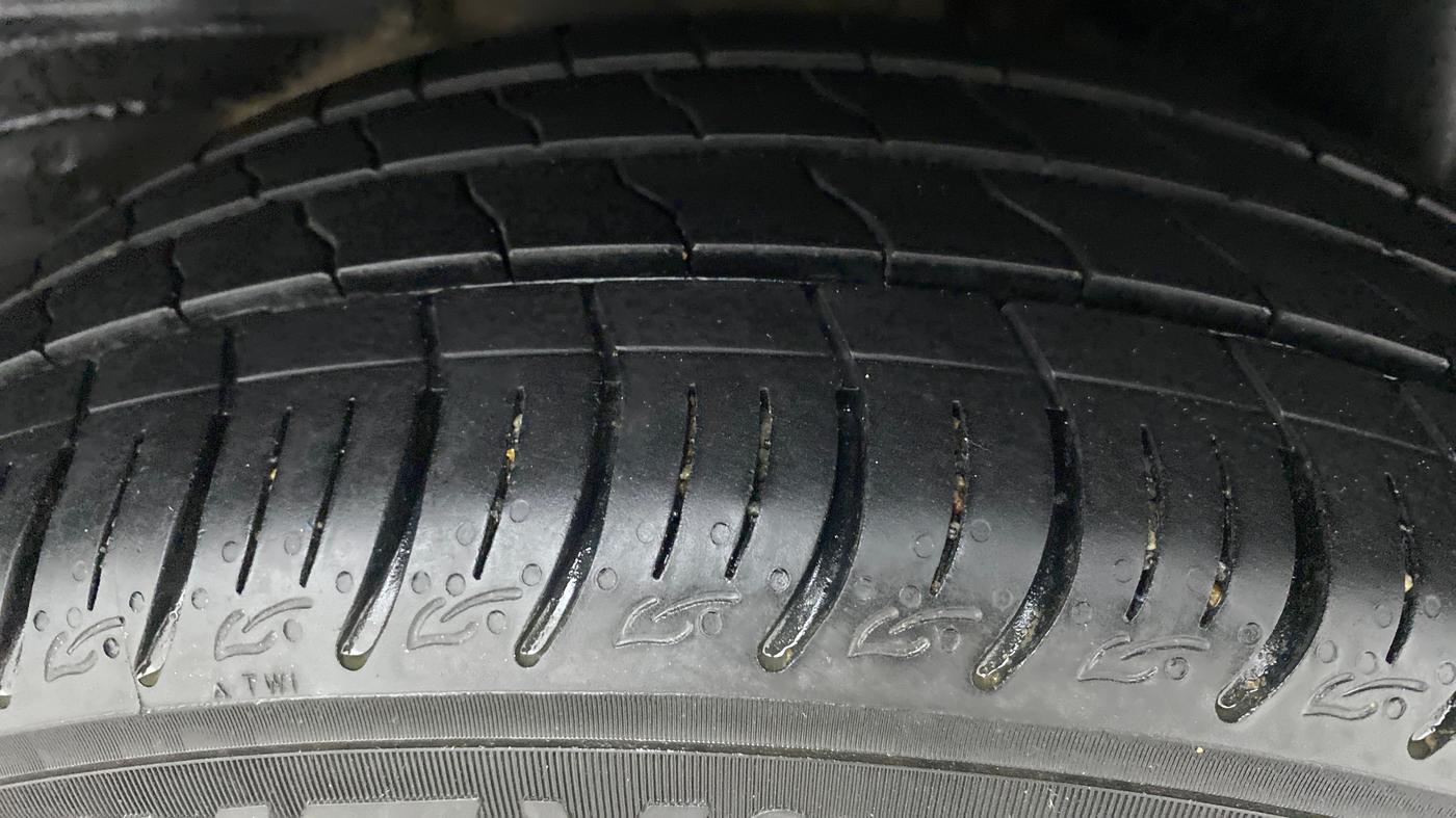 2021 Tata ALTROZ XM PLUS PETROL, Petrol, Manual, 11,953 km, Left Rear Tyre Tread
