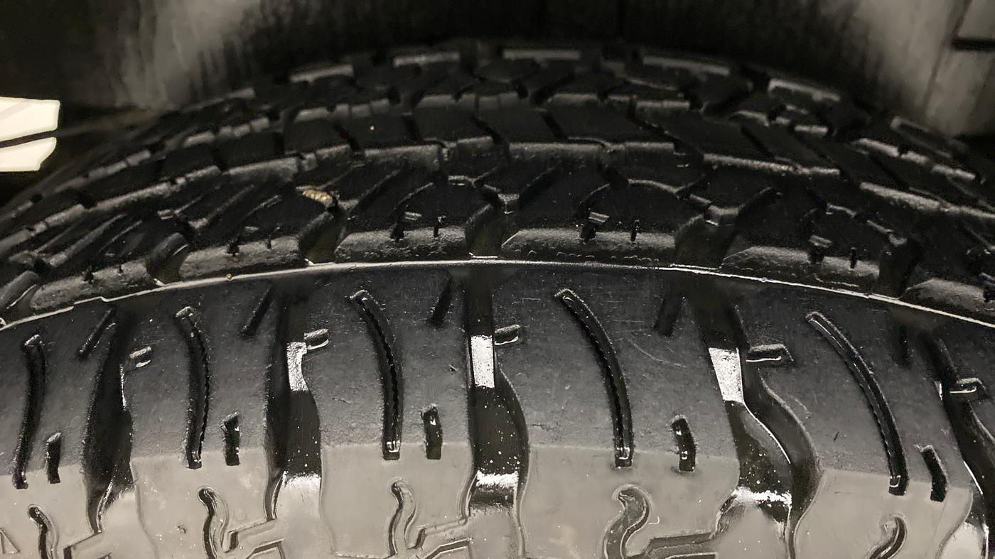 2022 Mahindra Thar LX HT PETROL 4WD MT, Petrol, Manual, 6,721 km, Right Rear Tyre Tread