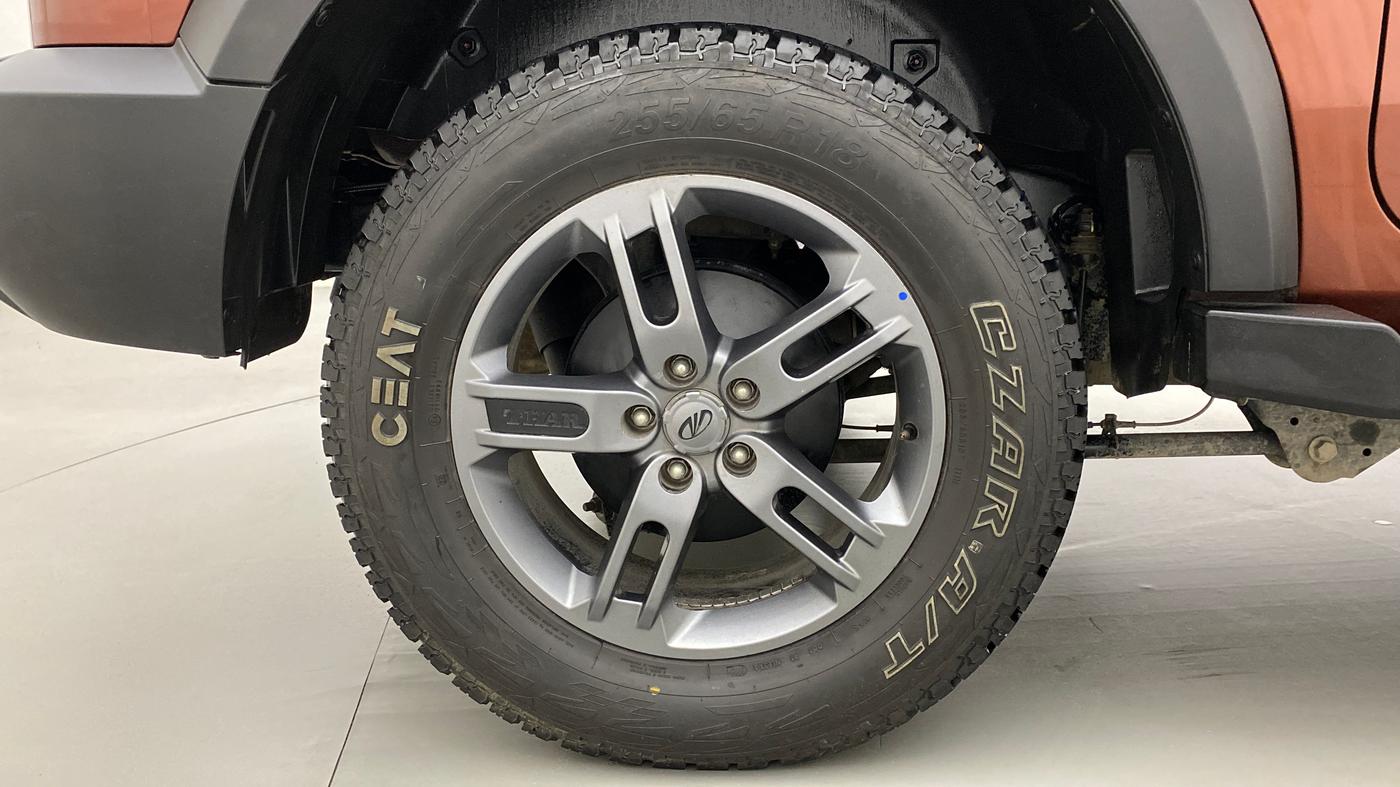 2022 Mahindra Thar LX HT PETROL 4WD MT, Petrol, Manual, 6,721 km, Right Rear Wheel