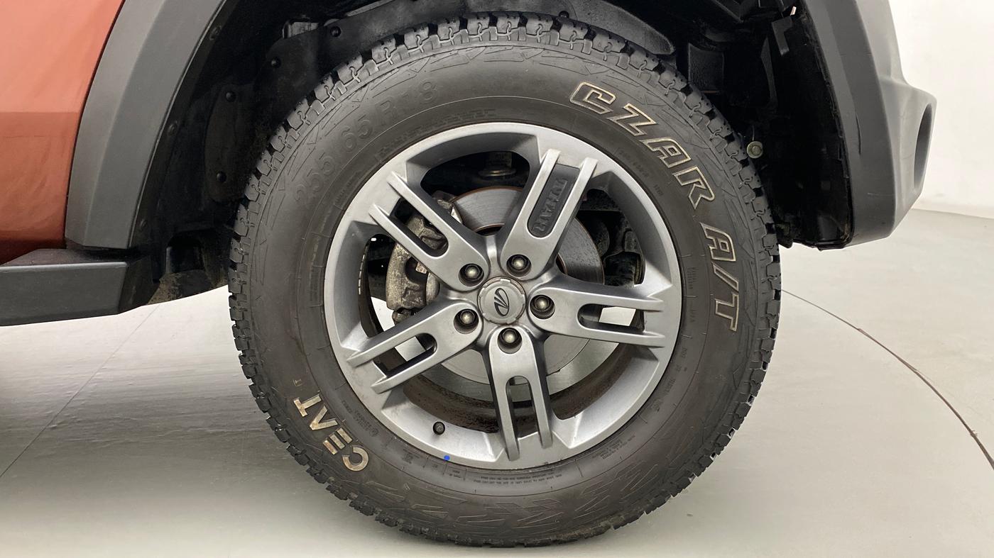 2022 Mahindra Thar LX HT PETROL 4WD MT, Petrol, Manual, 6,721 km, Right Front Wheel