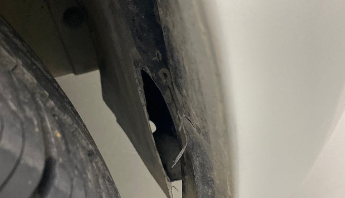 2012 Maruti A Star VXI, Petrol, Manual, 13,093 km, Right fender - Lining loose