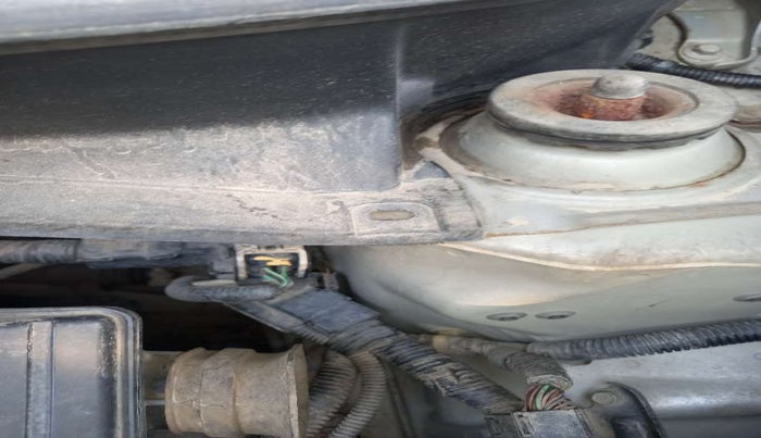 2012 Honda Brio V MT, Petrol, Manual, 62,278 km, Bonnet (hood) - Cowl vent panel has minor damage