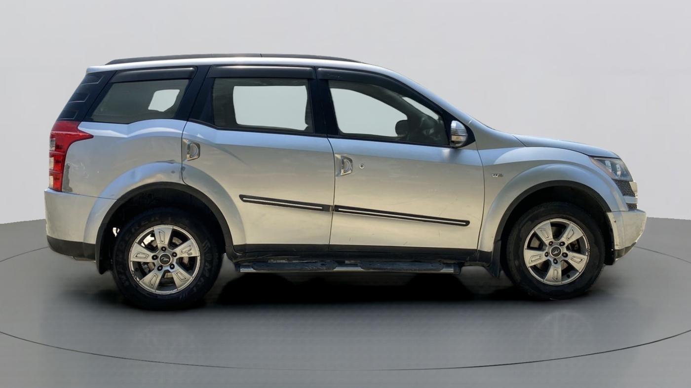 2014 Mahindra XUV500 W8, Diesel, Manual, 86,014 km, Right Side View