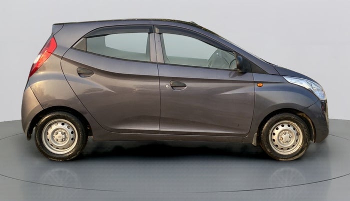 2018 Hyundai Eon ERA +, Petrol, Manual, 52,406 km, Right Side View